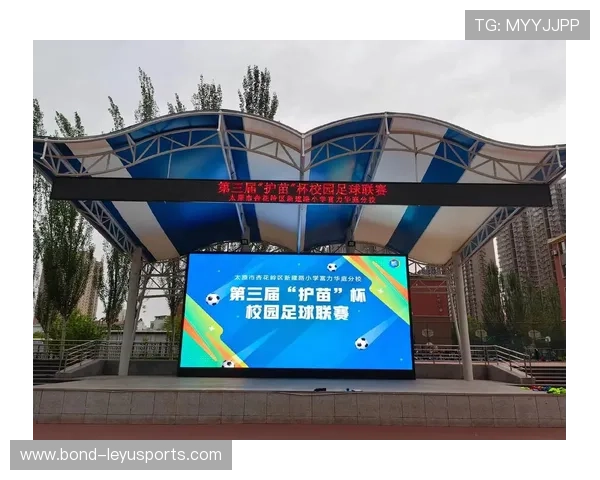 足球青训营与社区合作推广校园足球，足球青训运营方案